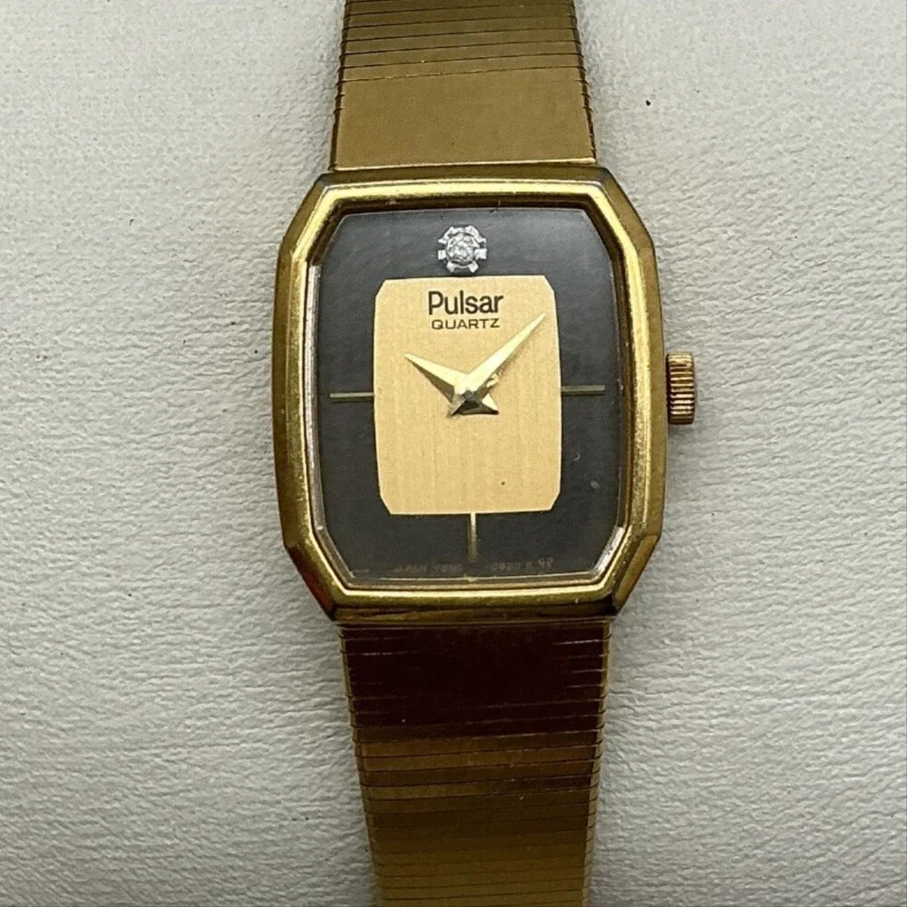 Vintage Pulsar Womens Watch 16mm Black Dial Gold Tone Y590-5549 New Battery 6
